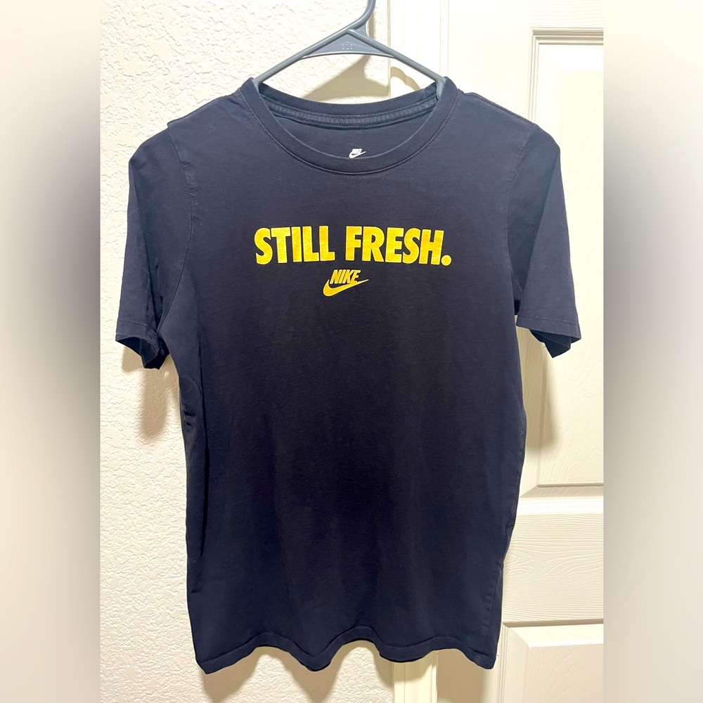Size XL Mens Nike Still Fresh Tee